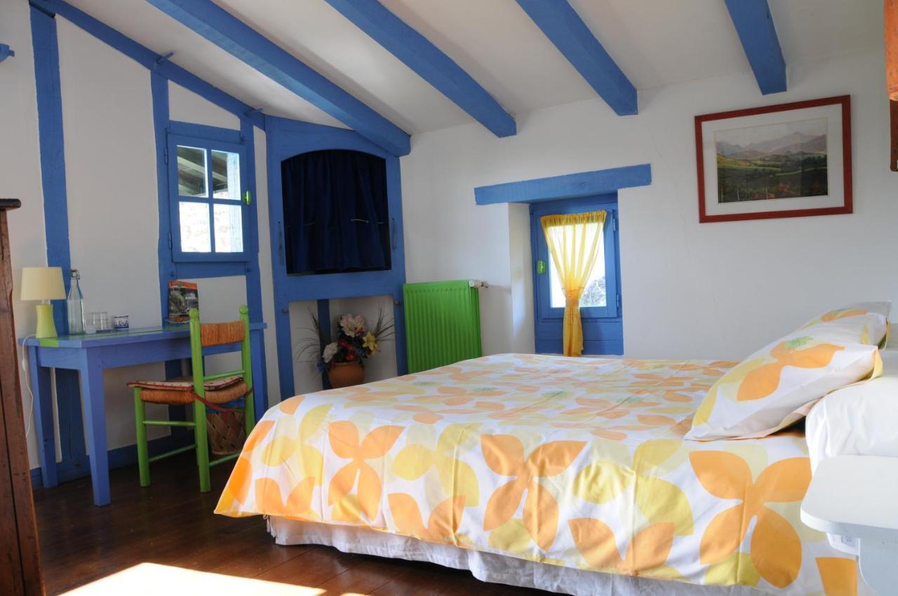 Domaine Xixtaberri Otel Cambo-les-Bains Dış mekan fotoğraf