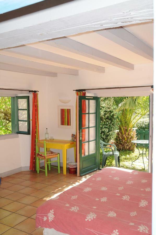 Domaine Xixtaberri Otel Cambo-les-Bains Dış mekan fotoğraf
